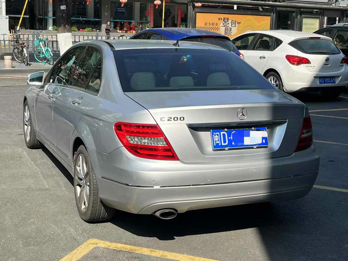 奔馳 奔馳C級(jí)AMG  2012款 AMG C 63 動(dòng)感型圖片