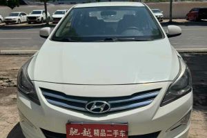 瑞納 現(xiàn)代 1.4L 自動時(shí)尚型GS