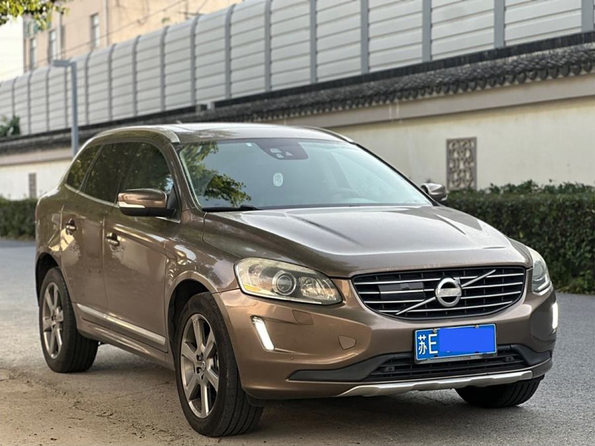 2013年12月沃爾沃 XC60  2014款 T6 智雅版