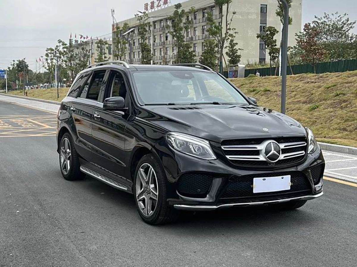 奔馳 奔馳GLE  2016款 GLE 320 4MATIC 豪華型圖片