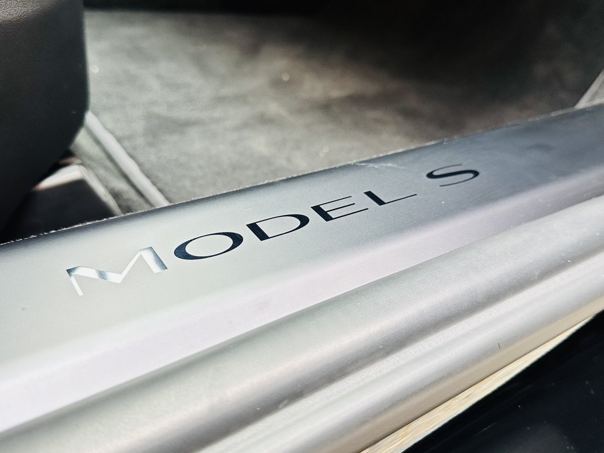 2023年10月特斯拉 Model S  2023款 双电机全轮驱动版