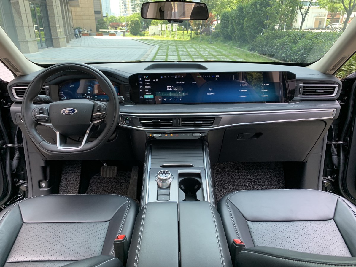 福特 探險(xiǎn)者  2023款 EcoBoost 285 后驅(qū)風(fēng)尚版 7座圖片