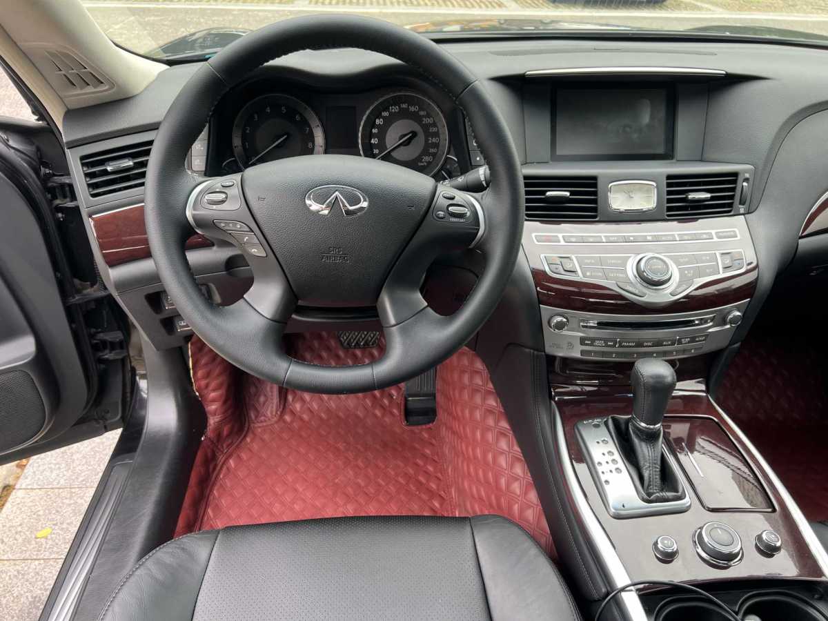 英菲尼迪 Q70  2013款 Q70L 2.5L 雅致版圖片