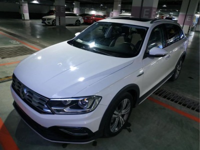 c-trek蔚領圖片 大眾 230tsi dsg舒適型