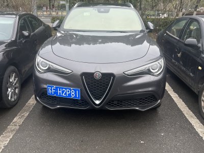 2021年11月 阿爾法·羅密歐 Stelvio 2.0T 280HP 豪華運動版圖片