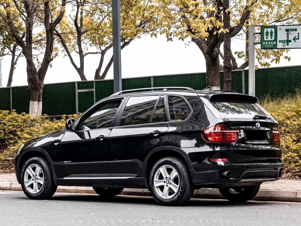 寶馬 寶馬X5  2011款 xDrive35i 領(lǐng)先型圖片