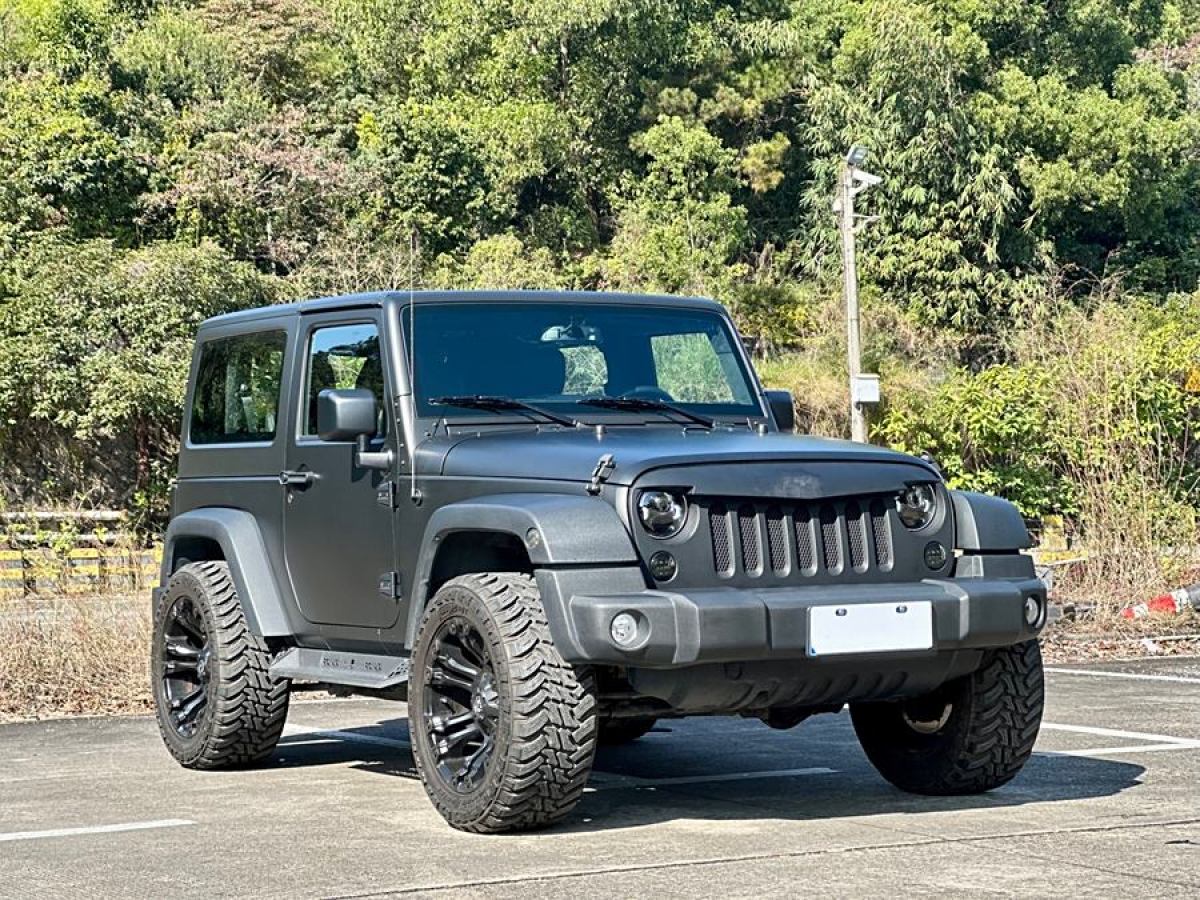 Jeep 牧馬人  2015款 3.6L Rubicon 兩門舒享版圖片