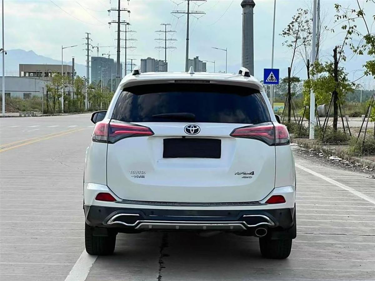 2018年3月豐田 RAV4榮放  2018款 2.5L 自動(dòng)四驅(qū)精英i版