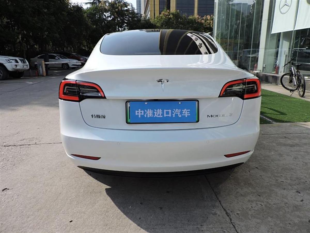 特斯拉 Model Y  2021款 改款 標準續(xù)航后驅(qū)升級版圖片