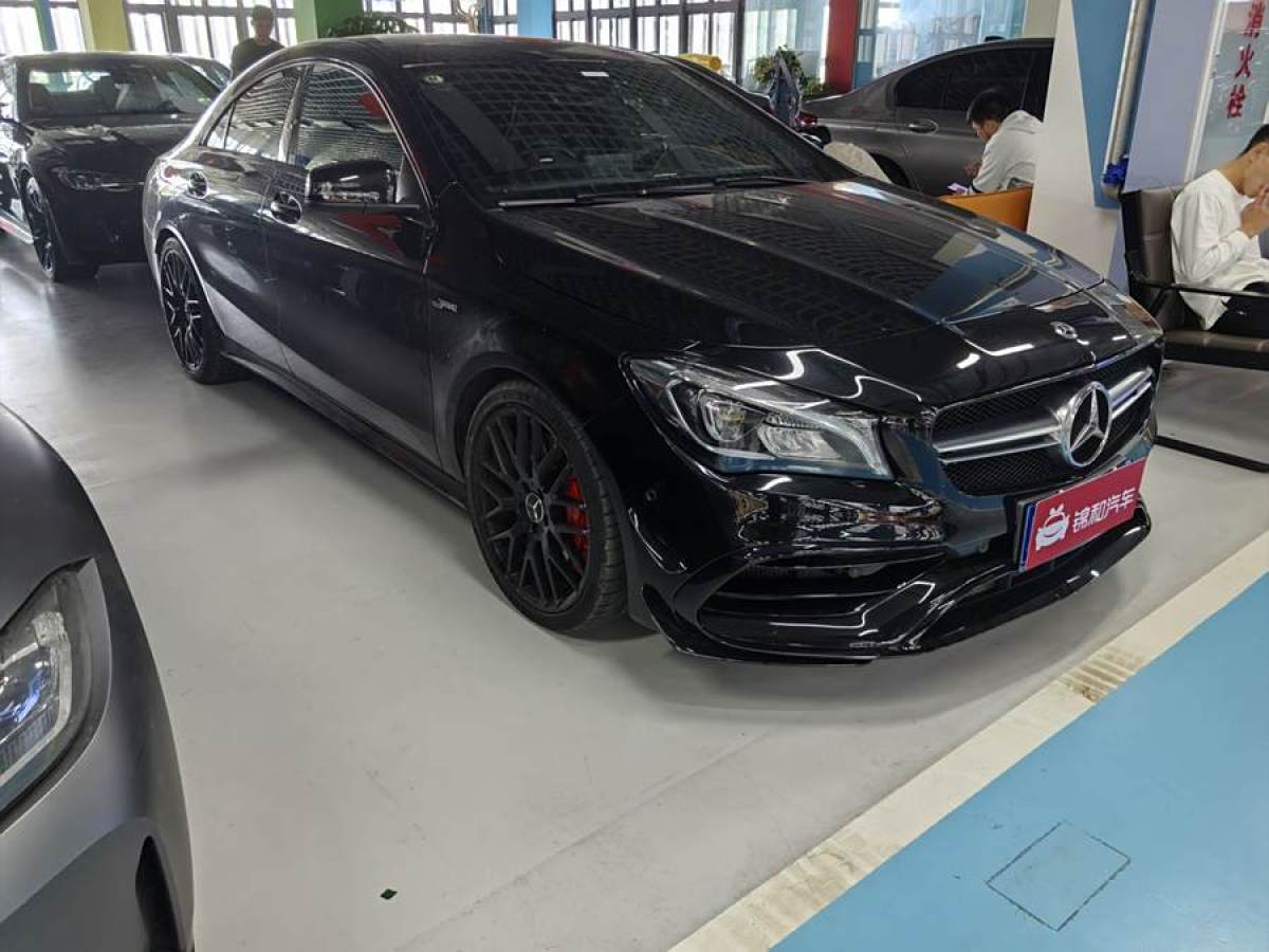 2019年2月奔馳 奔馳CLA級AMG  2017款 AMG CLA 45 4MATIC 暗夜雷霆限量版