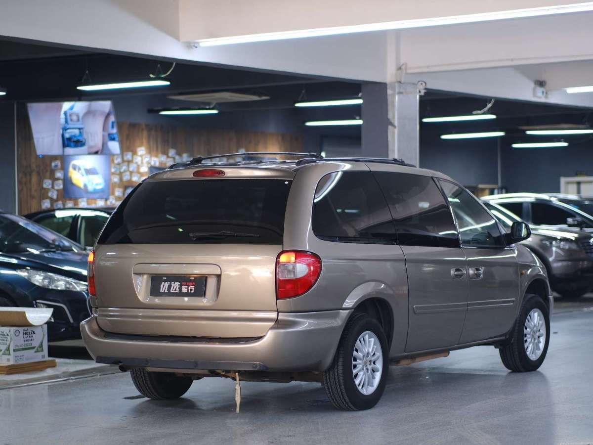 2008年1月克莱斯勒 大捷龙  2004款 3.3L 自动型