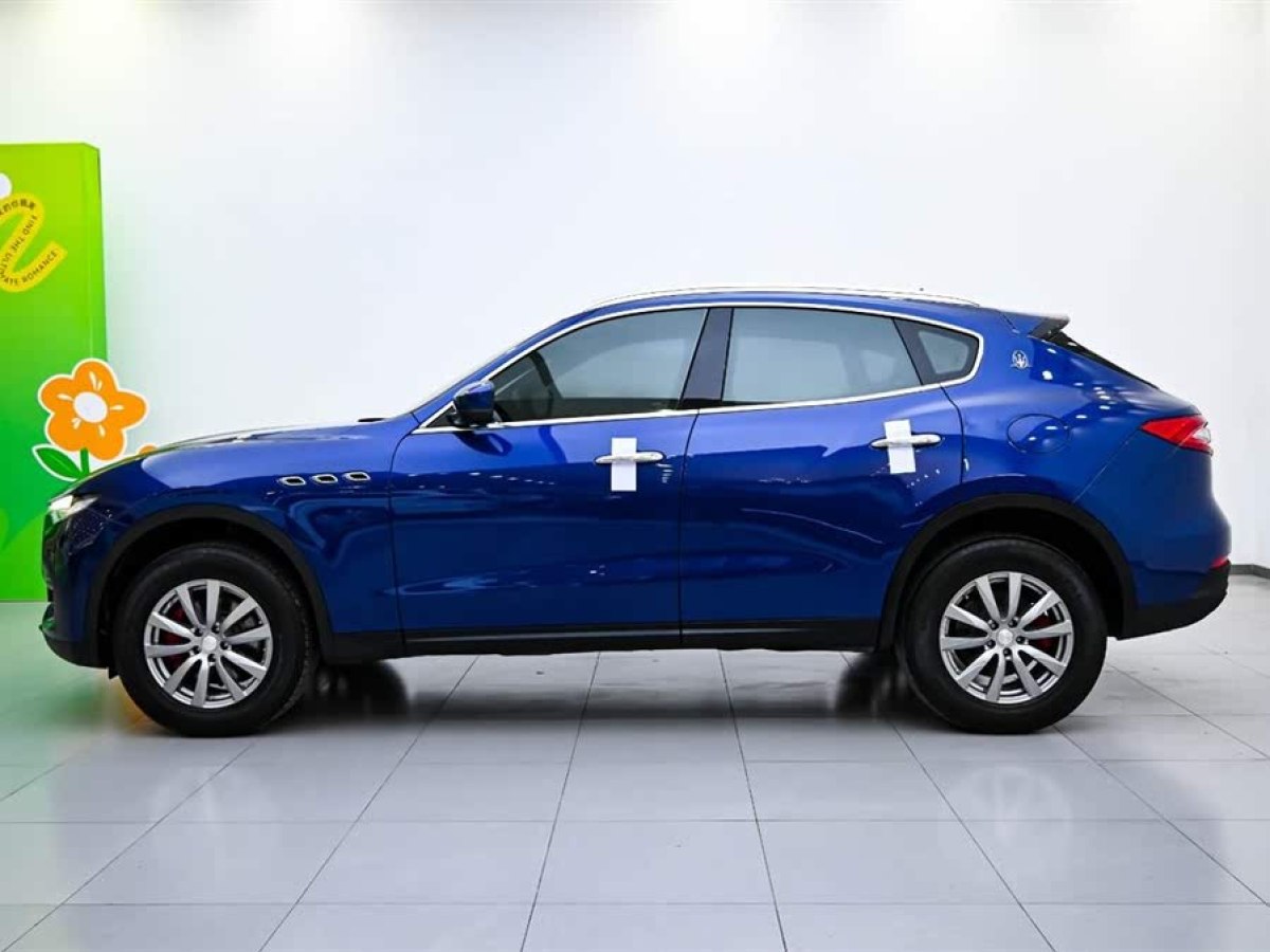 瑪莎拉蒂 Levante  2018款 3.0T 經(jīng)典版圖片