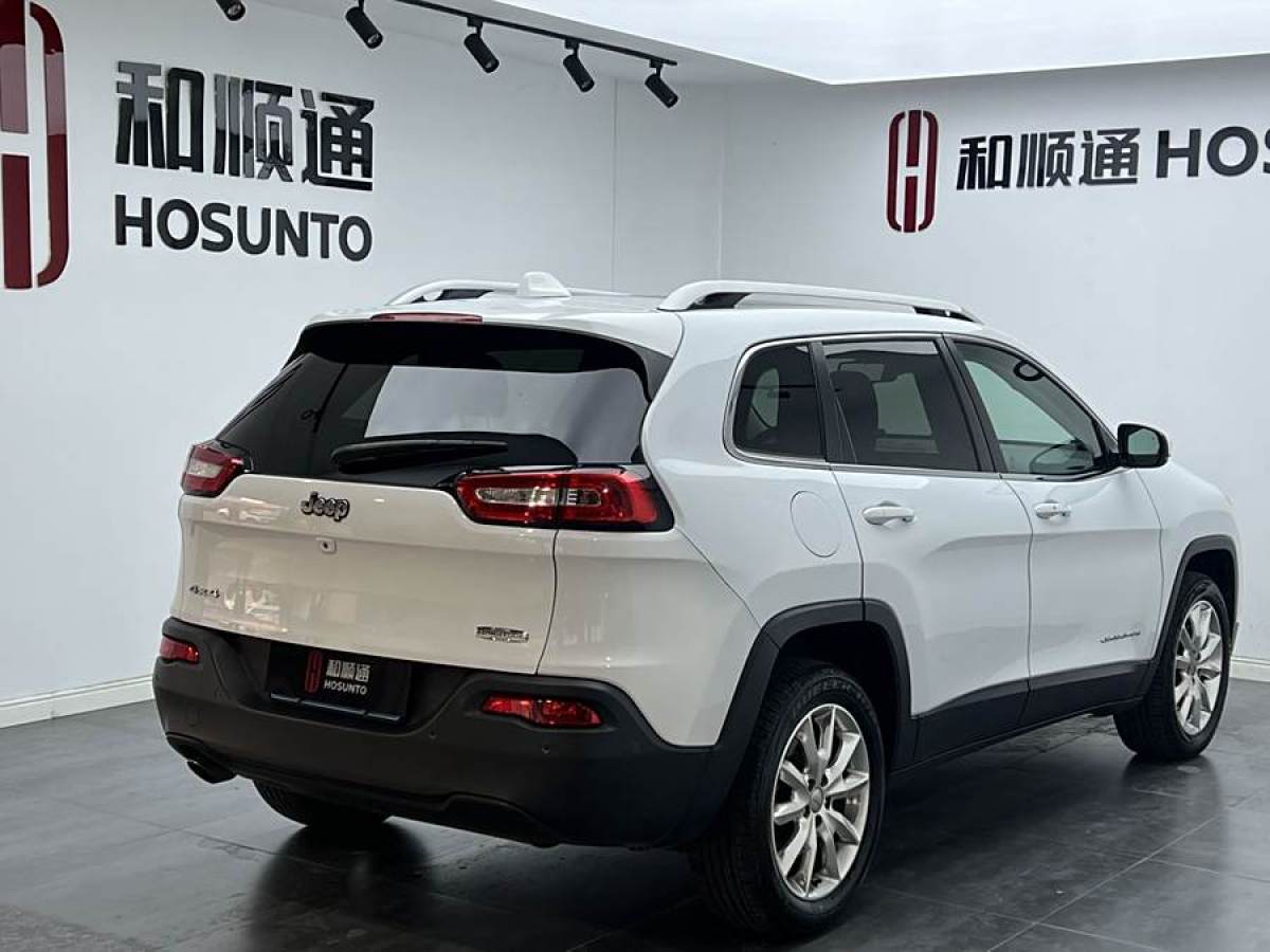 Jeep 自由光  2014款 2.4L 豪華版圖片