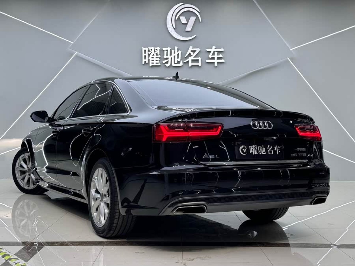 奧迪 奧迪Q3  2018款 30周年年型 35 TFSI 時尚型圖片