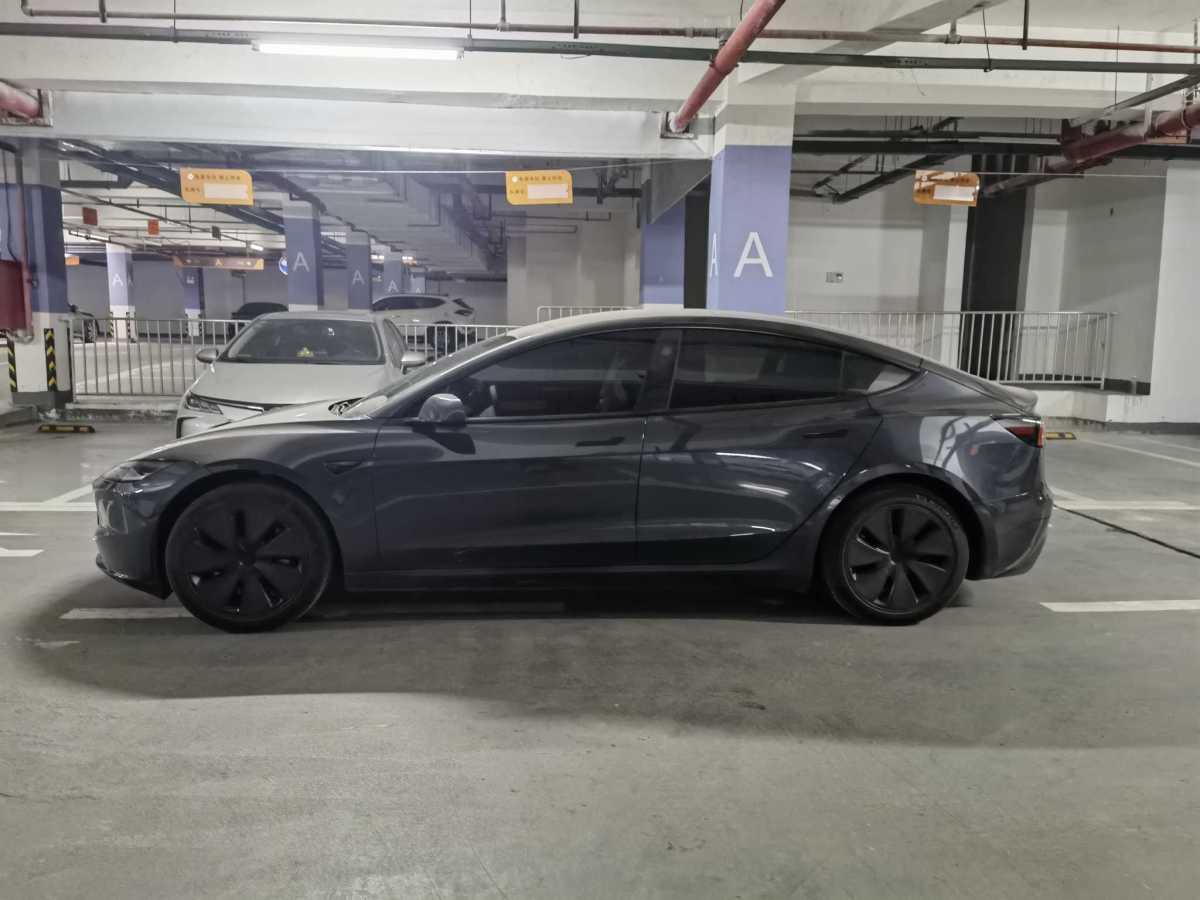 特斯拉 Model 3  2023款 煥新版 后輪驅(qū)動(dòng)圖片