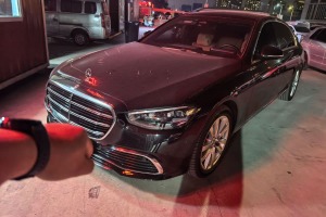 奔馳S級(jí) 奔馳 改款 S 400 L 商務(wù)型