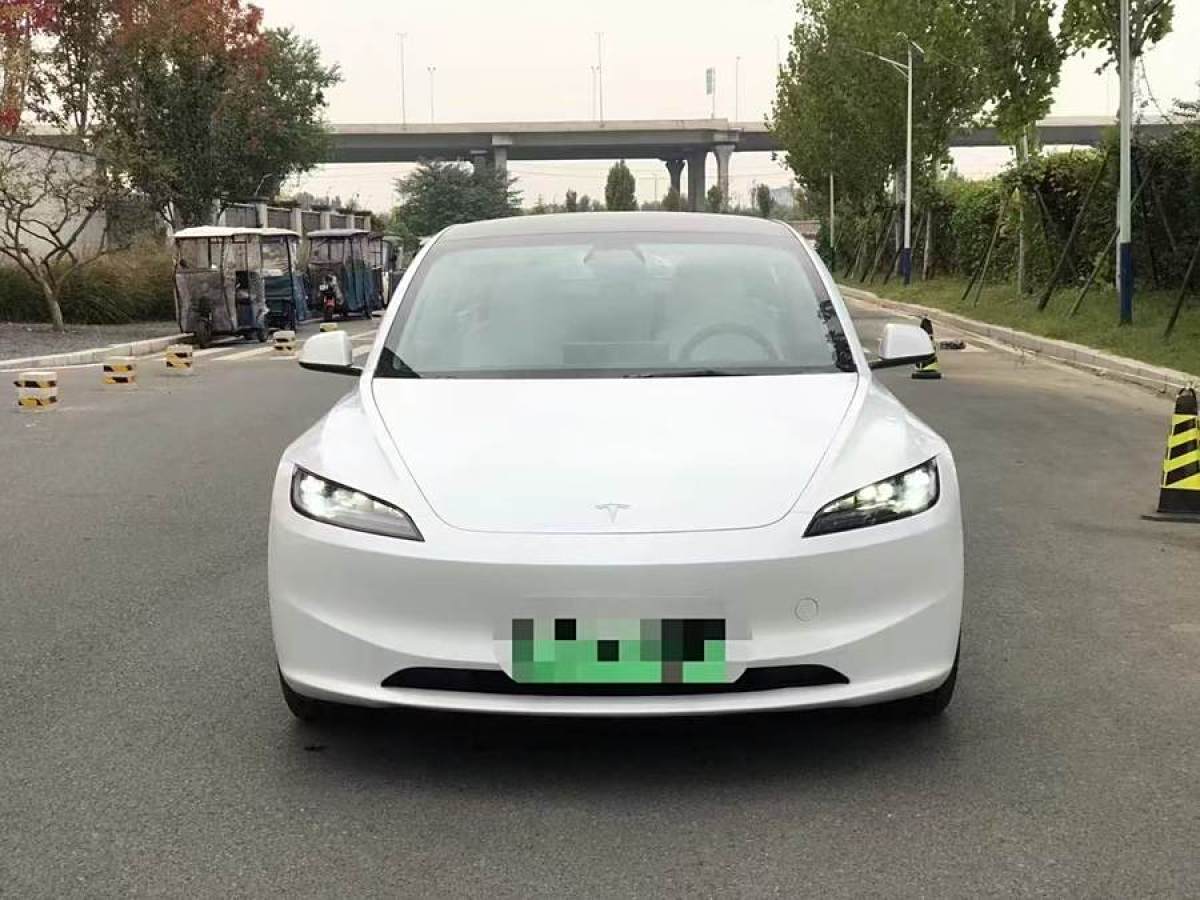 特斯拉 Model Y  2023款 后輪驅(qū)動版圖片