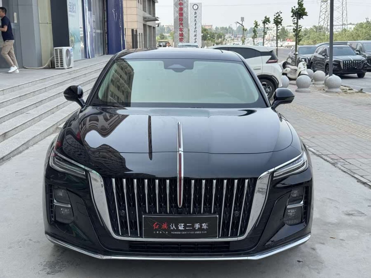 紅旗 H5  2023款 2.0T 自動(dòng)智聯(lián)旗領(lǐng)版圖片