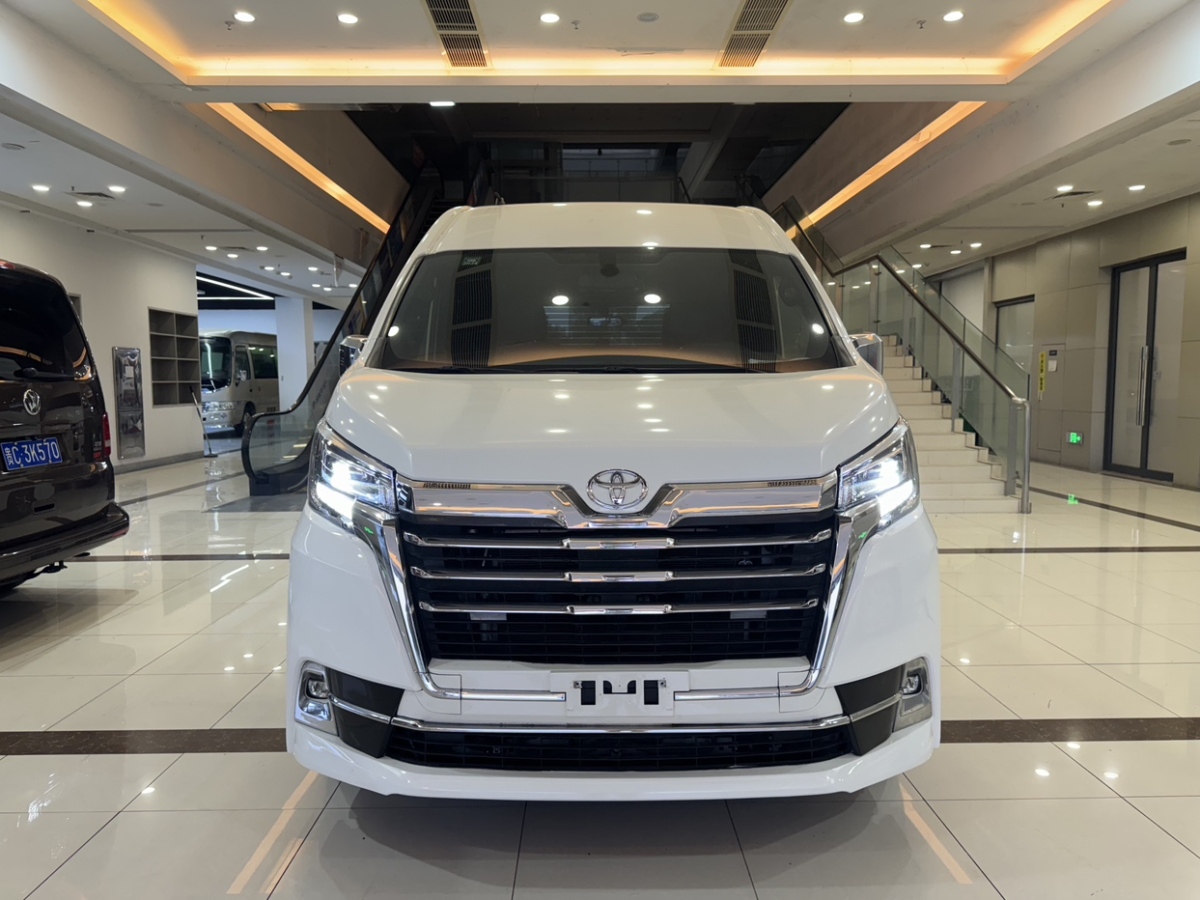 2022年3月豐田 海獅 豐田 HIACE 2022款 海獅 3.5L 自動(dòng) 7座(中東)