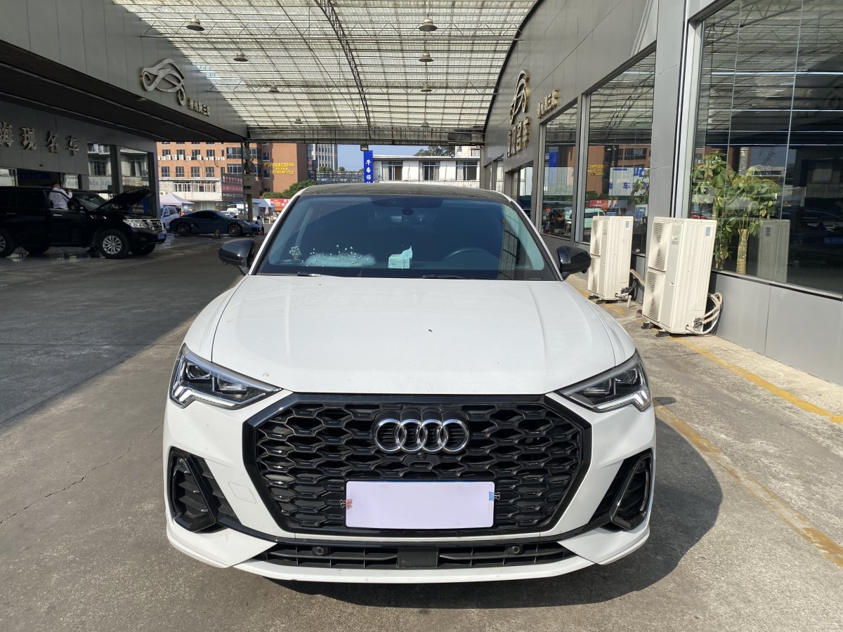 奧迪 奧迪Q3  2022款 40 TFSI 時尚動感型圖片