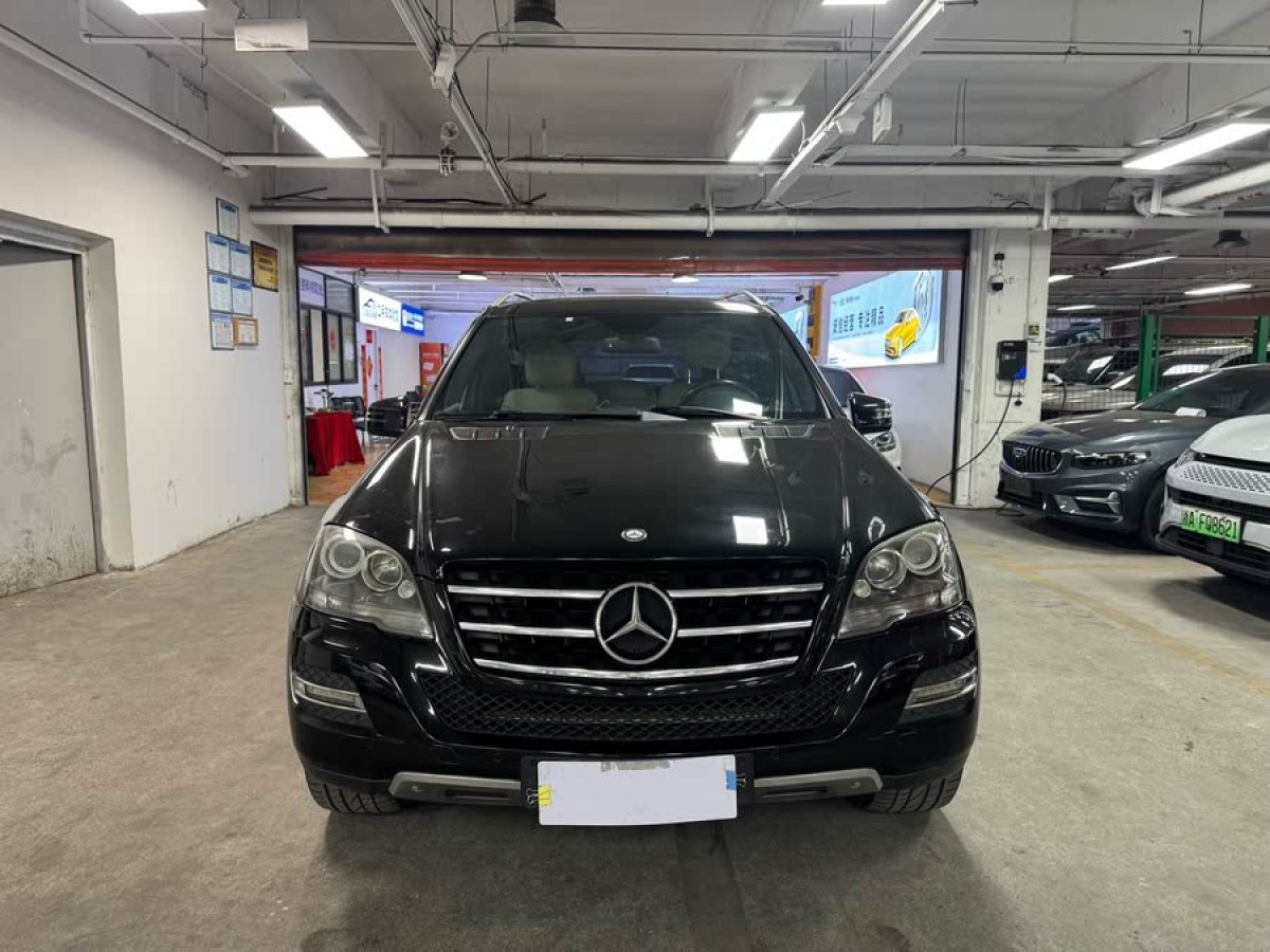 奔馳 奔馳M級  2010款 ML 350 4MATIC豪華型圖片