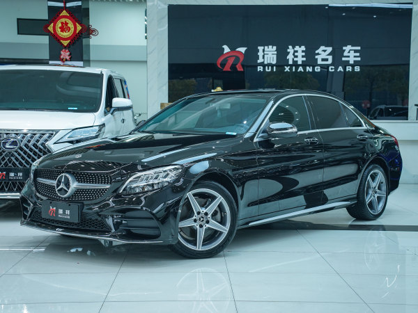 奔驰 奔驰C级  2019款 改款 C 260 L 4MATIC 运动版