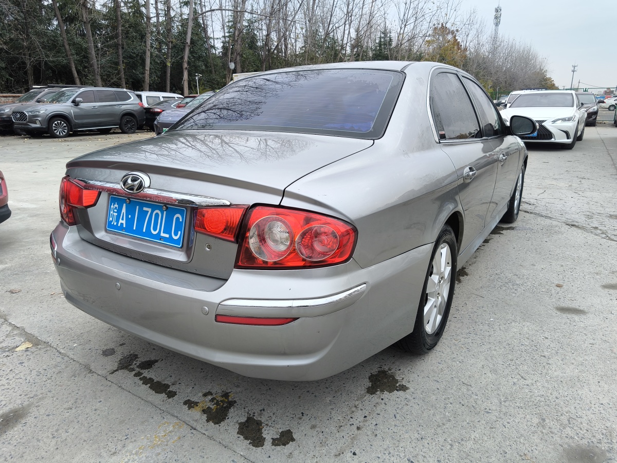 現(xiàn)代 名馭  2009款 2.0L 手動舒適版GL圖片