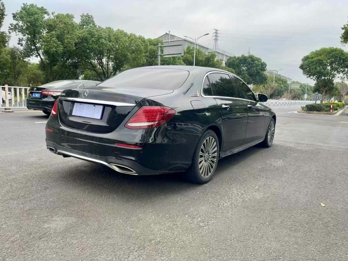 奔馳 奔馳E級  2019款 E 300 L 豪華型圖片