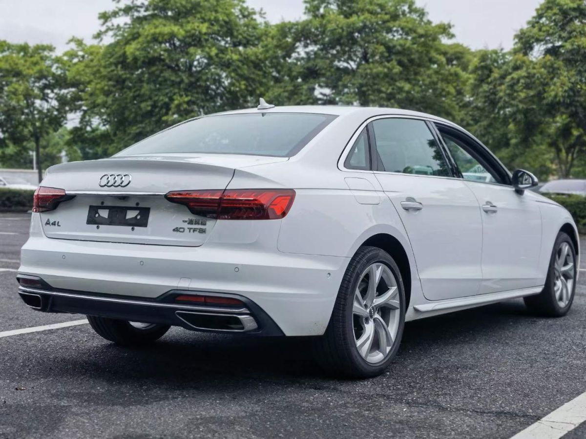 奧迪a4l 2022款 35 tfsi 時尚動感型_價格0