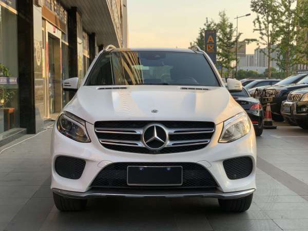 奔驰 奔驰GLE  2018款 GLE 320 4MATIC 动感型臻藏版