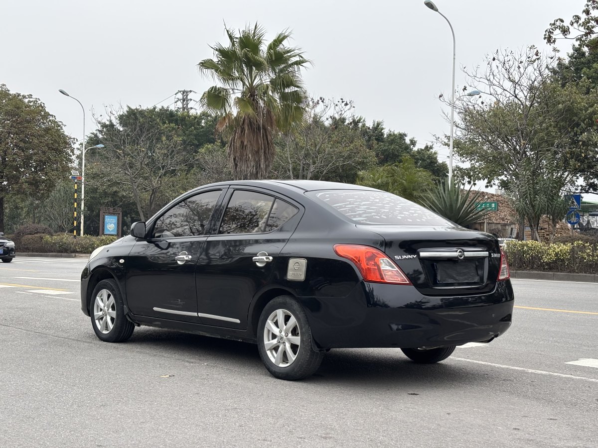 日產(chǎn) 陽光  2011款 1.5XE CVT舒適版圖片