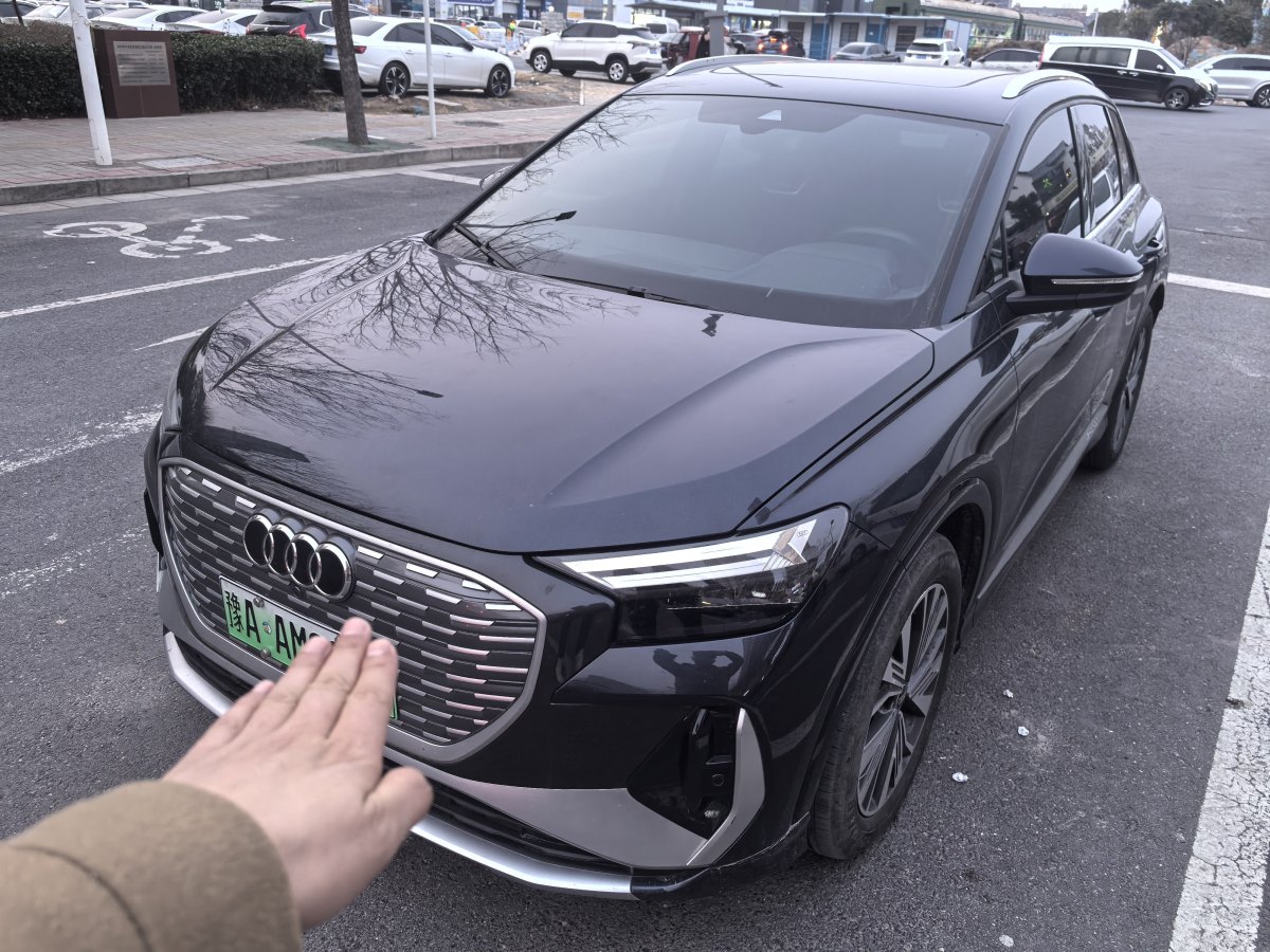 2023年8月奧迪 奧迪Q4 e-tron  2023款 40 e-tron 創(chuàng)行版