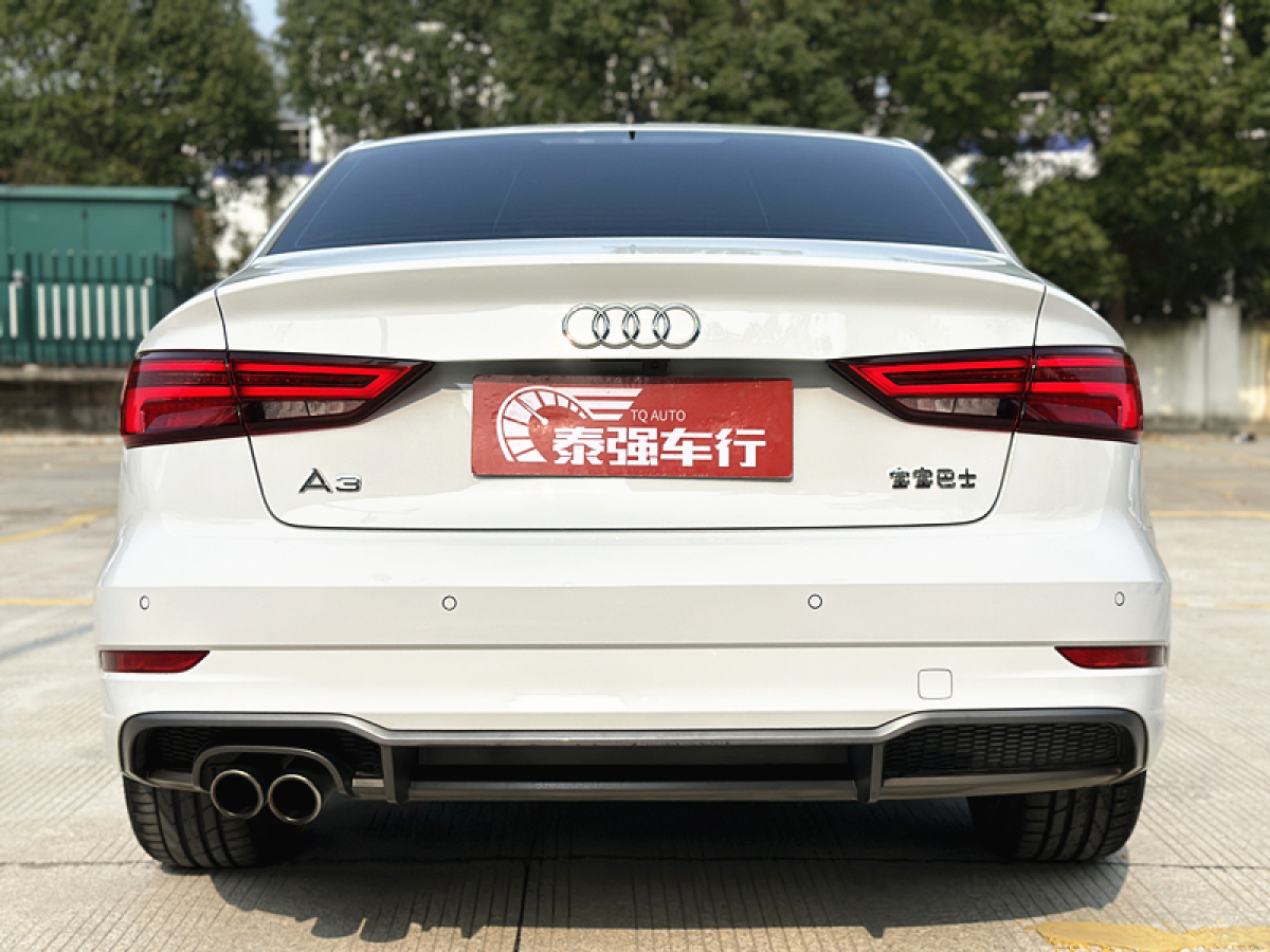 奧迪 奧迪A3  2015款 A3 1.4TFSI 35TFSI 百萬紀(jì)念智領(lǐng)型圖片