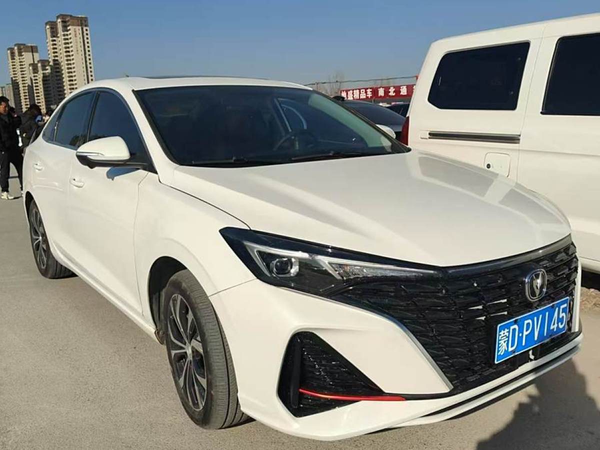 長(zhǎng)安 逸動(dòng)  2021款 PLUS 藍(lán)鯨NE 1.4T GDI DCT尊貴型圖片