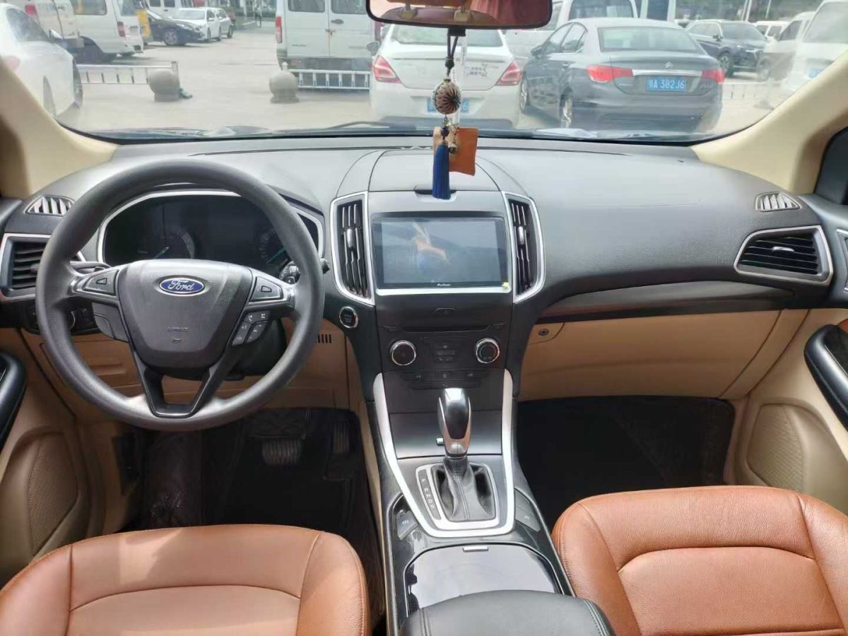 福特 銳界  2018款 2018款 改款 EcoBoost 245 兩驅(qū)鉑銳型 5座 國(guó)VI圖片
