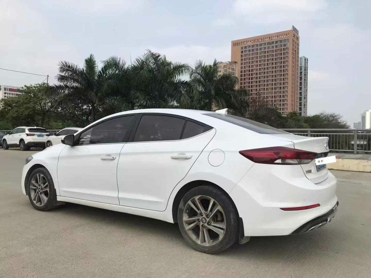 現(xiàn)代 悅動  2017款 1.6L 自動悅值版GLS圖片