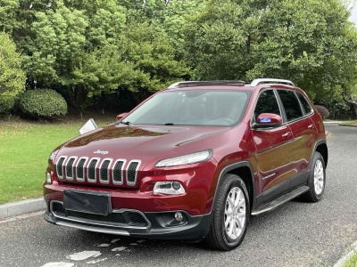 2018年7月 Jeep 自由光 2.0L 优越版图片