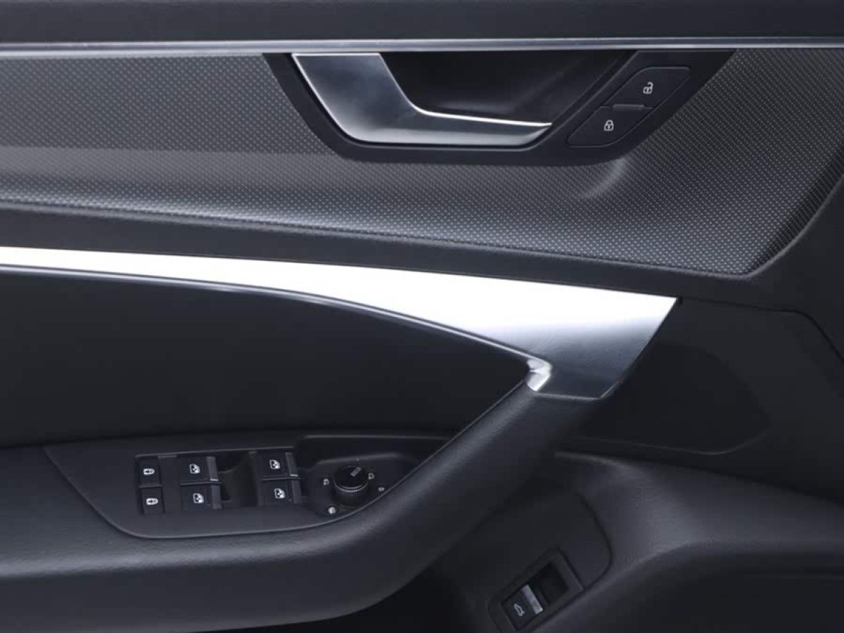 奧迪 奧迪A6L  2020款 40 TFSI 豪華動感型圖片