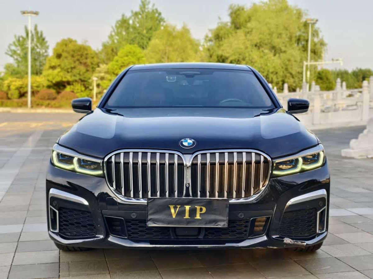 寶馬 寶馬7系  2019款 改款 740Li xDrive 行政型 M運(yùn)動(dòng)套裝圖片