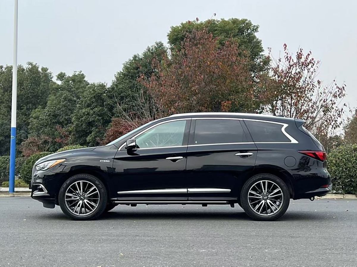 英菲尼迪 QX60  2020款 2.5 S/C Hybrid 兩驅(qū)卓越版 國(guó)VI圖片