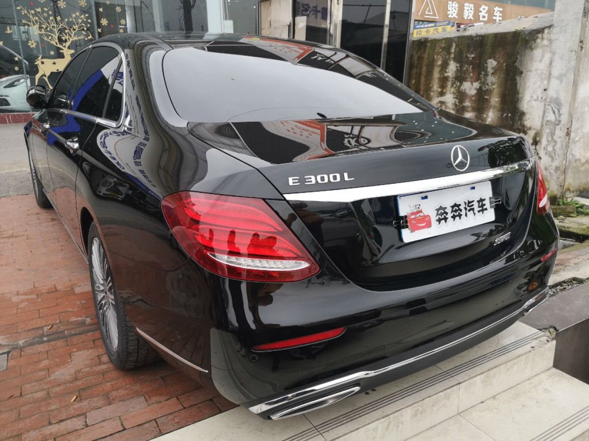 【重慶】2019年10月 奔馳 奔馳e級amg 2020款 e 300 l 豪華型 自動檔