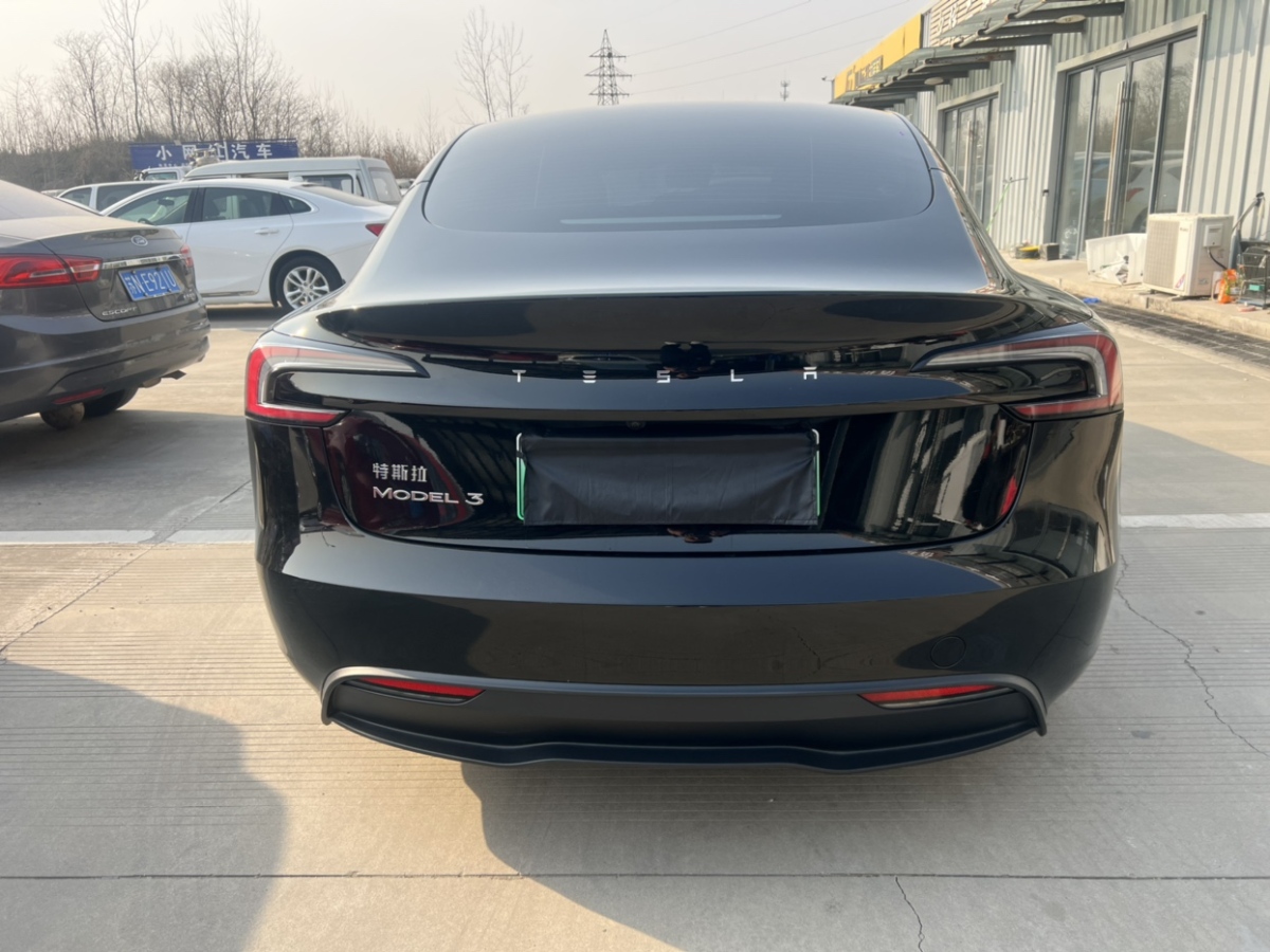 特斯拉 Model 3  2023款 煥新版 后輪驅(qū)動圖片