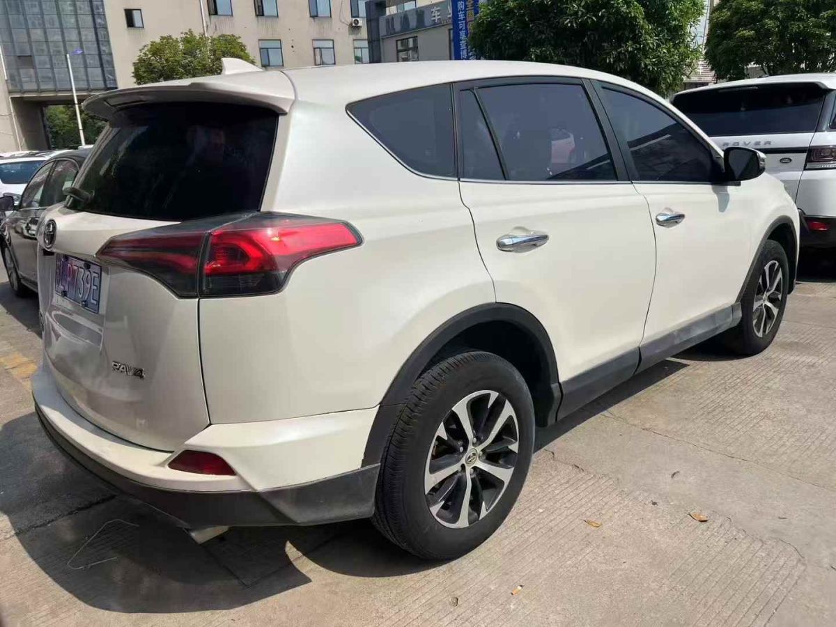 豐田 RAV4榮放 圖片