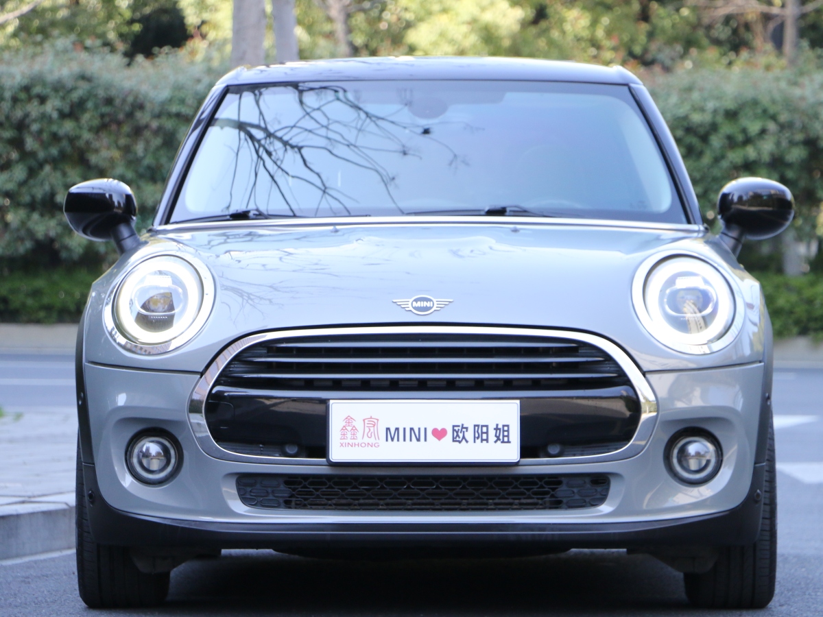 MINI MINI  2021款 1.5T COOPER 藝術(shù)家 五門(mén)版圖片