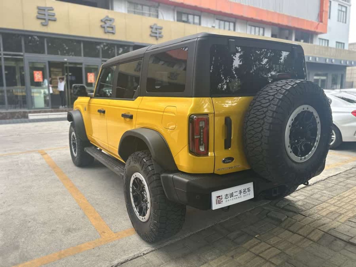 福特 福特烈馬  2024款 2.3T 墨鉆大腳越野版圖片