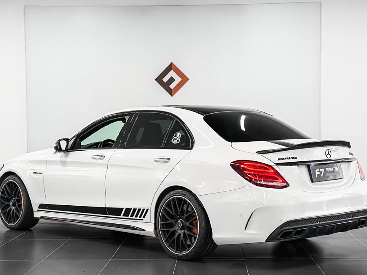 奔馳 奔馳C級(jí)AMG  2015款 AMG C 63 S圖片