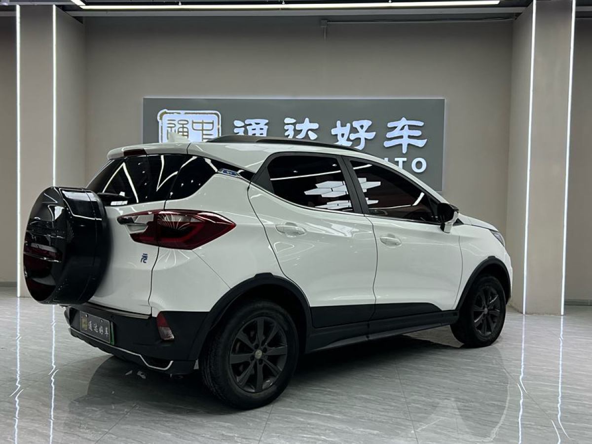 比亞迪 元新能源  2018款 EV360 智聯(lián)炫酷型圖片