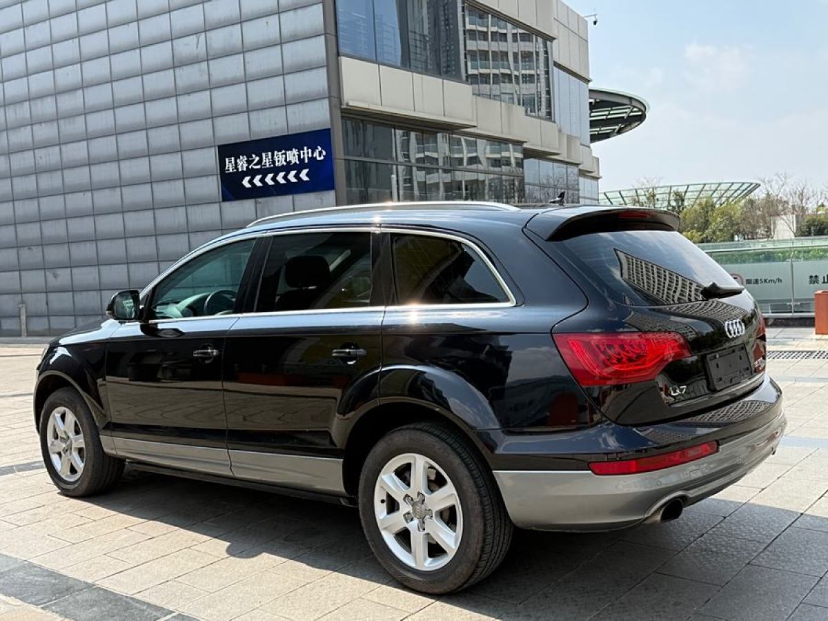 奧迪 奧迪Q7  2014款 35 TFSI 進(jìn)取型圖片