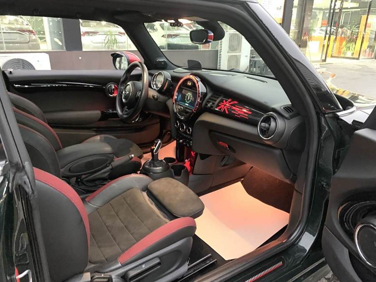 2018年8月MINI JCW  2018款 2.0T JOHN COOPER WORKS ALL-IN