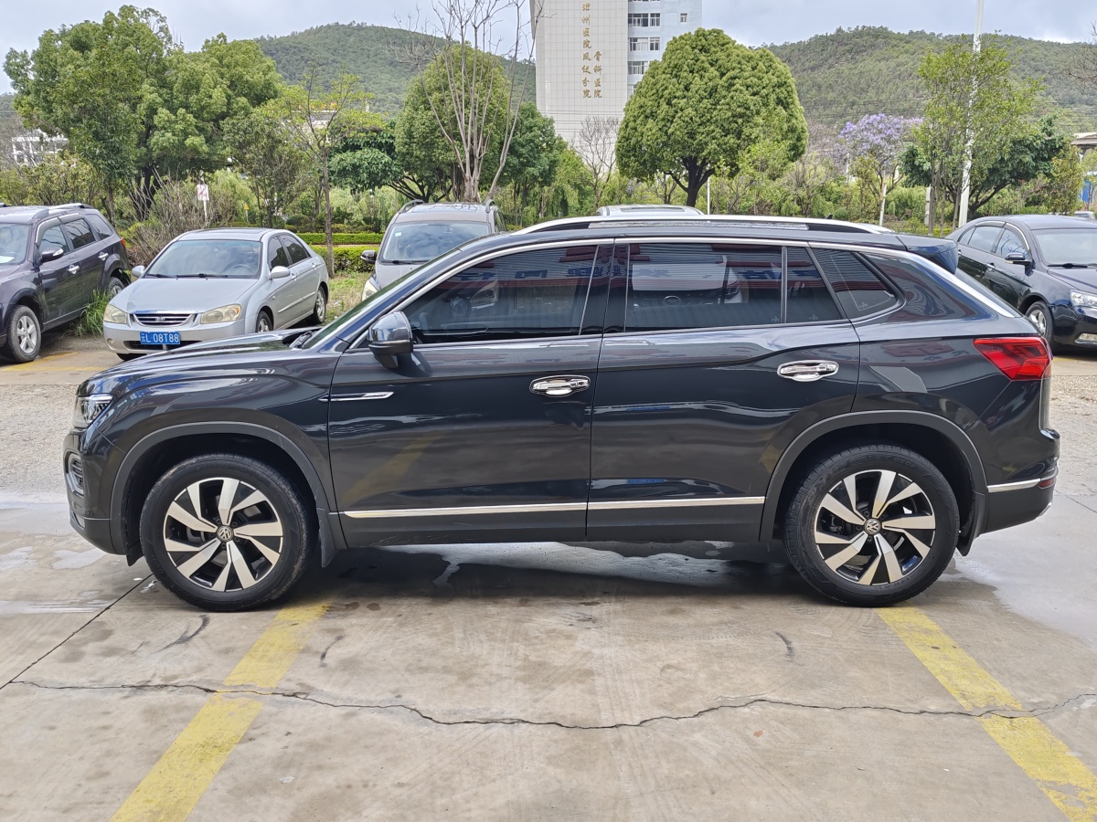 2021年10月大眾 探岳  2021款 330TSI 兩驅(qū)豪華智聯(lián)版